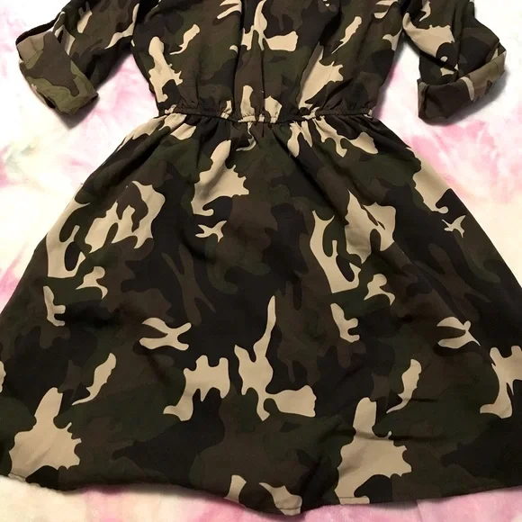 🪖🎖Army Dress with Pockets 🤩 - Picture 2 of 4
